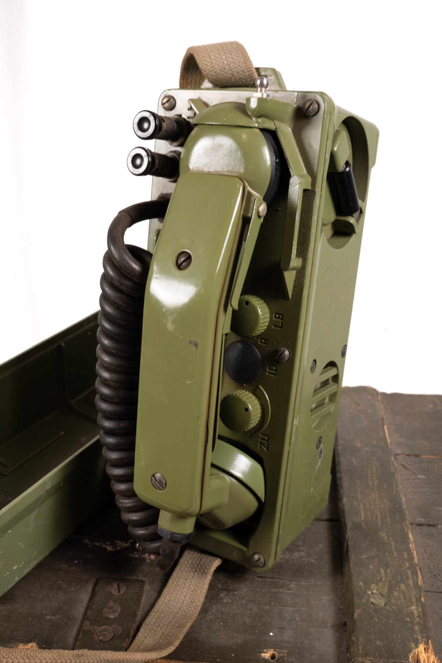 Yugoslavian M-63 JNA Military Field Telephone – Iskra